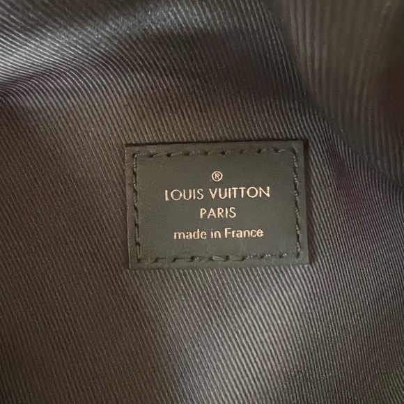 Louis Vuitton New Wave Khaki Bumbag - Picture 10 of 14
